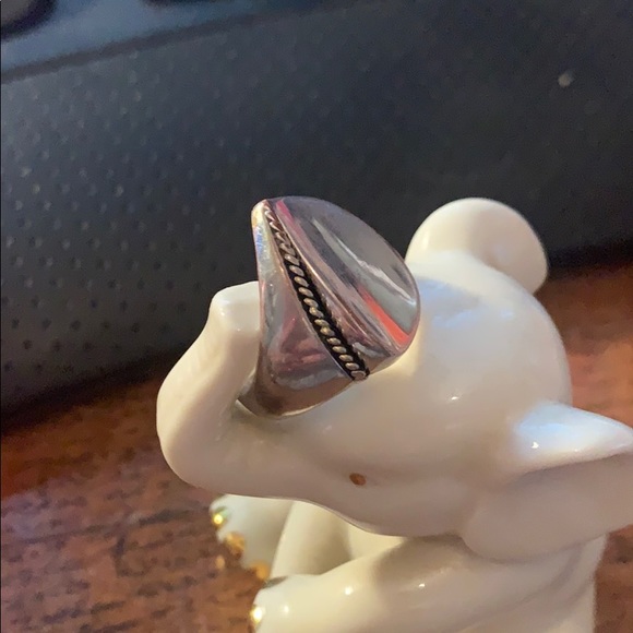 Silver tone ring - Picture 2 of 3